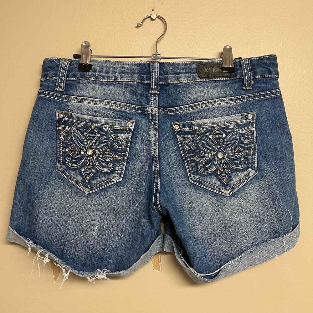 ZCO Jeans Womens Y2K Embroidered Rhinestone Low Rise Jean Shorts Blue Size 9